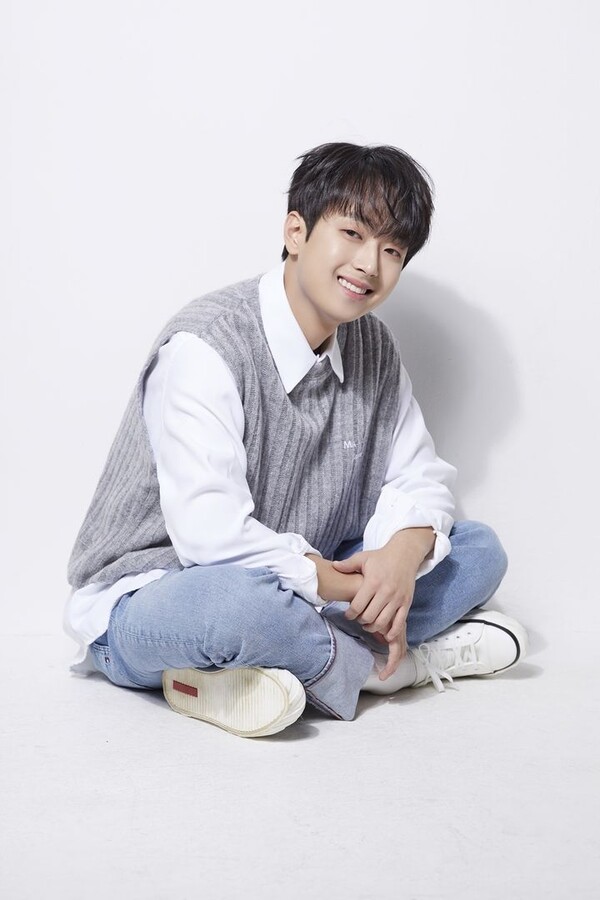 사고→활동 중단' 이찬원, 직접 밝힌 몸 상태 "경미한 부상... 회복 집중" < issue live < ISSUE < 기사본문 -  여성조선