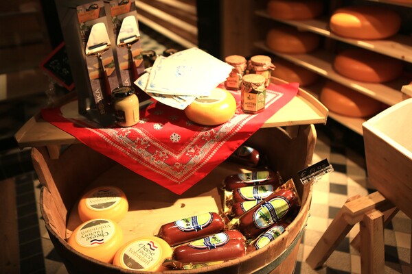 네덜란드의 훈제치즈.