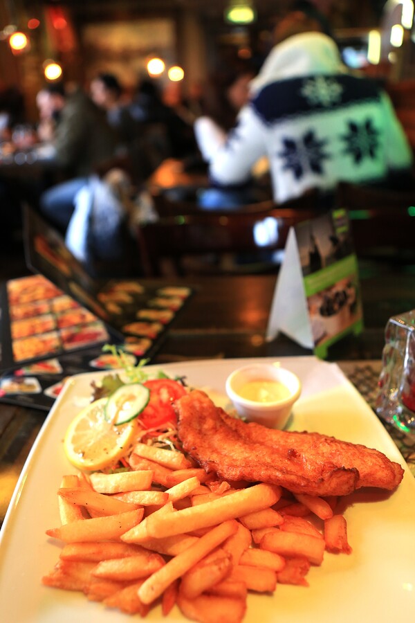 볼렌담의 피시 요리.