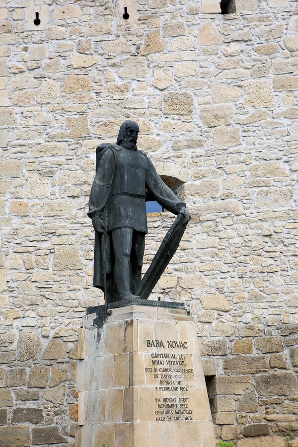 바바노바크 동상.