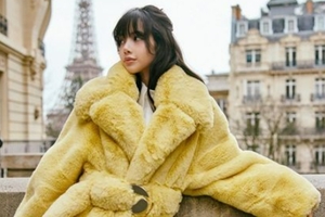 <b>블랙핑크</b> 리사, <b>루이비통</b> 며느리 되나…아르노 <b>가족과</b> 美여행 포착
