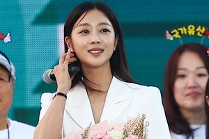 <b>조보아</b>, 10월 결혼…예비 신랑은 누구?