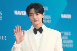"<b>변우석 꿈</b>꾸고 <b>복권</b> 1등 20억 <b>당첨</b>" 후기 화제…<b>변우석</b>도 응답
