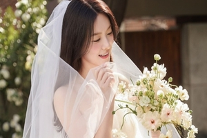'뽀미언니' <b>하지혜</b>, 6살 연하와 <b>결혼</b>…영탁·이찬원·정동원 축하