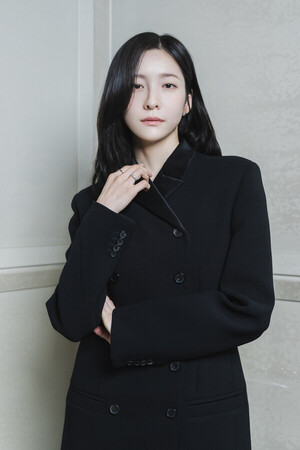 [인터뷰] '아이돌 센터' 된 박지현의 아찔한 일탈